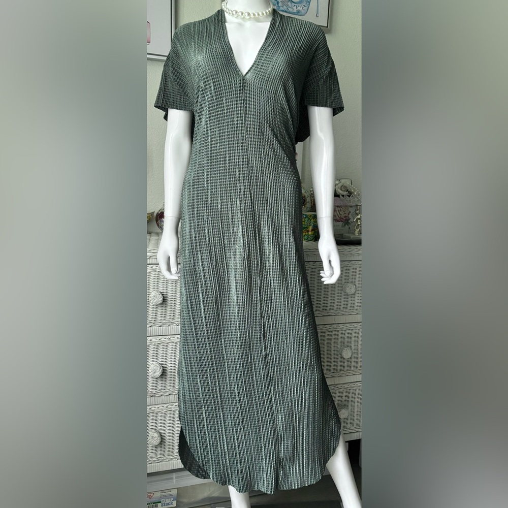 Sabina Musayev Midi Dress Stretchy Textured Revealing Side Slits in Green Size L
